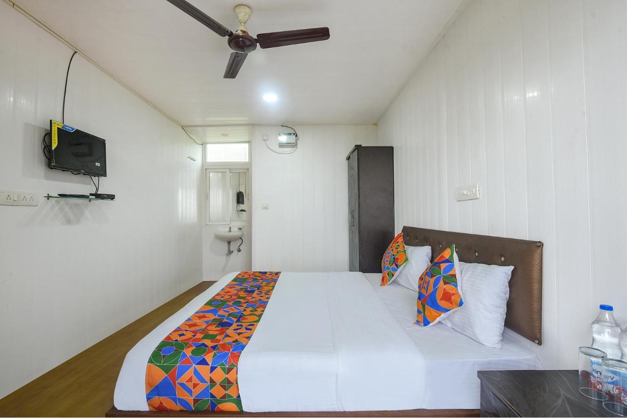 Fabexpress Vincy Palace, Beach Hotel Mandrem